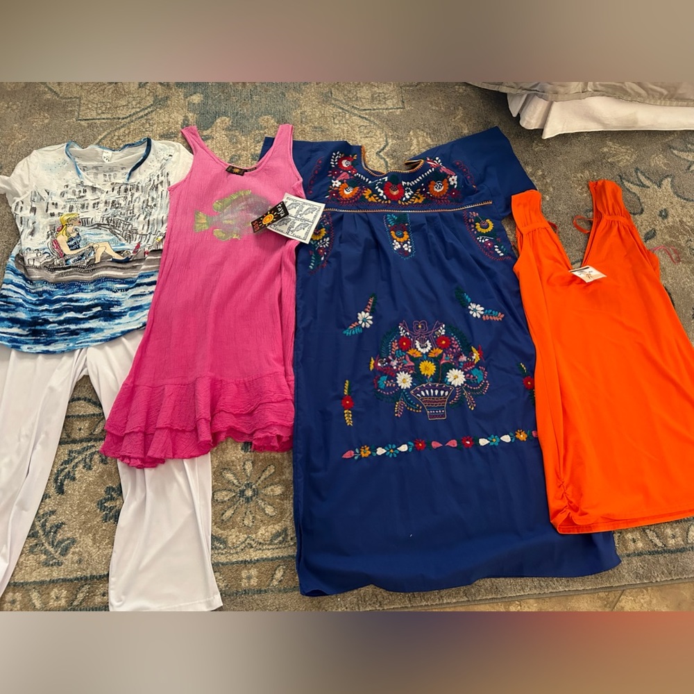 HUGE BUNDLE SALE! BULK LOT OF (5) PIECES BEACHWEAR DRESSES/TOPS/PANTS